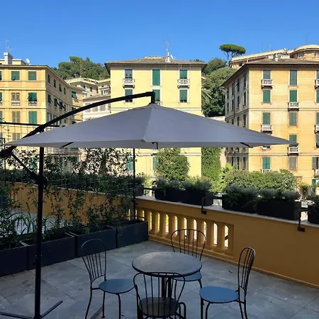 Bed & Breakfast Dimora Liberty Genoa